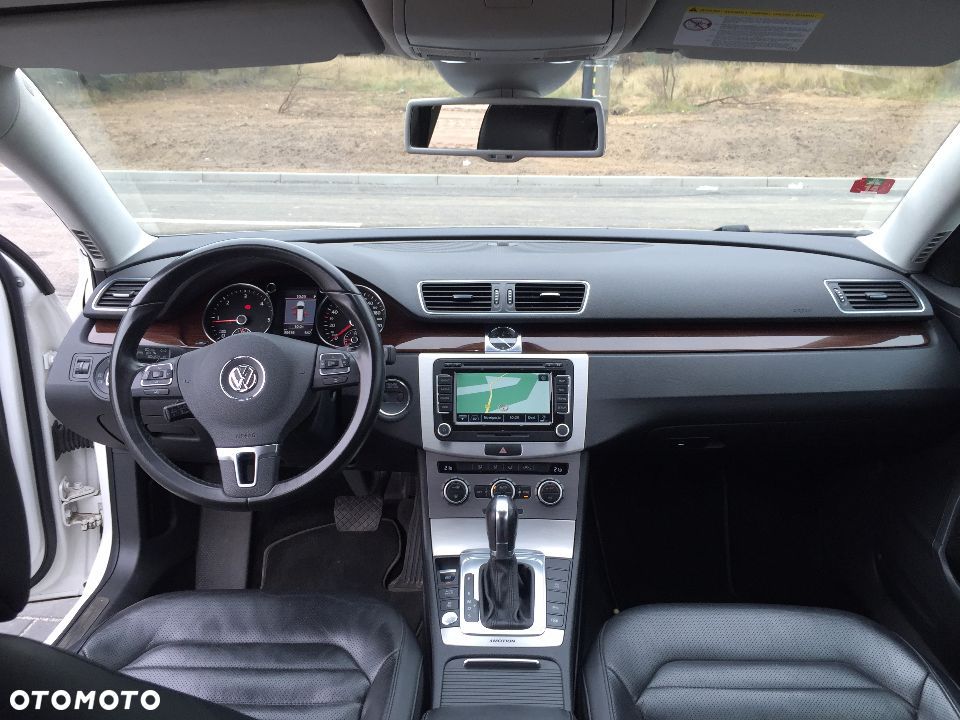 Volkswagen Passat Highline 2012