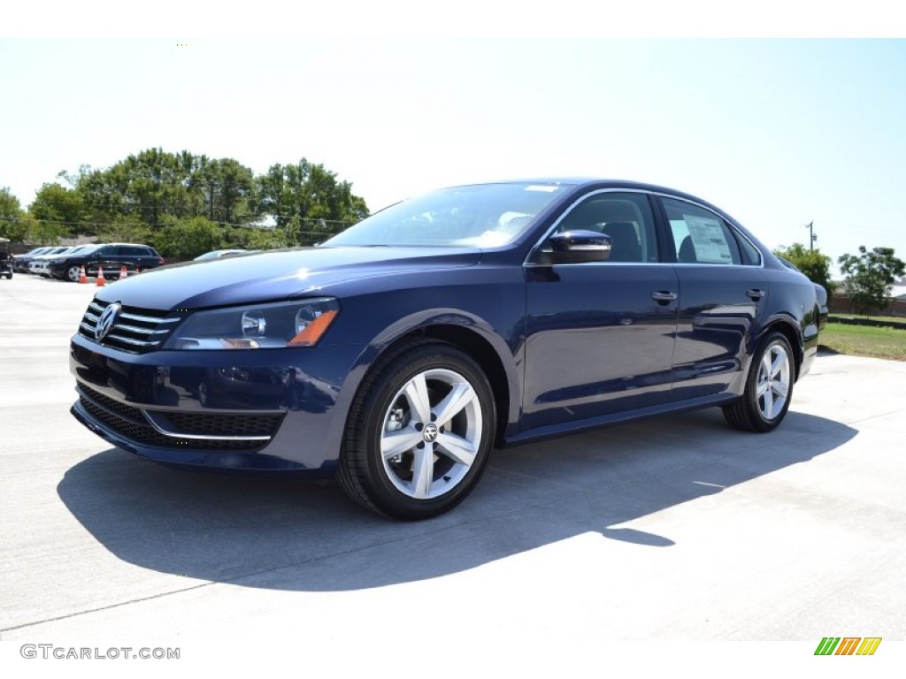 Volkswagen Passat Night Blue