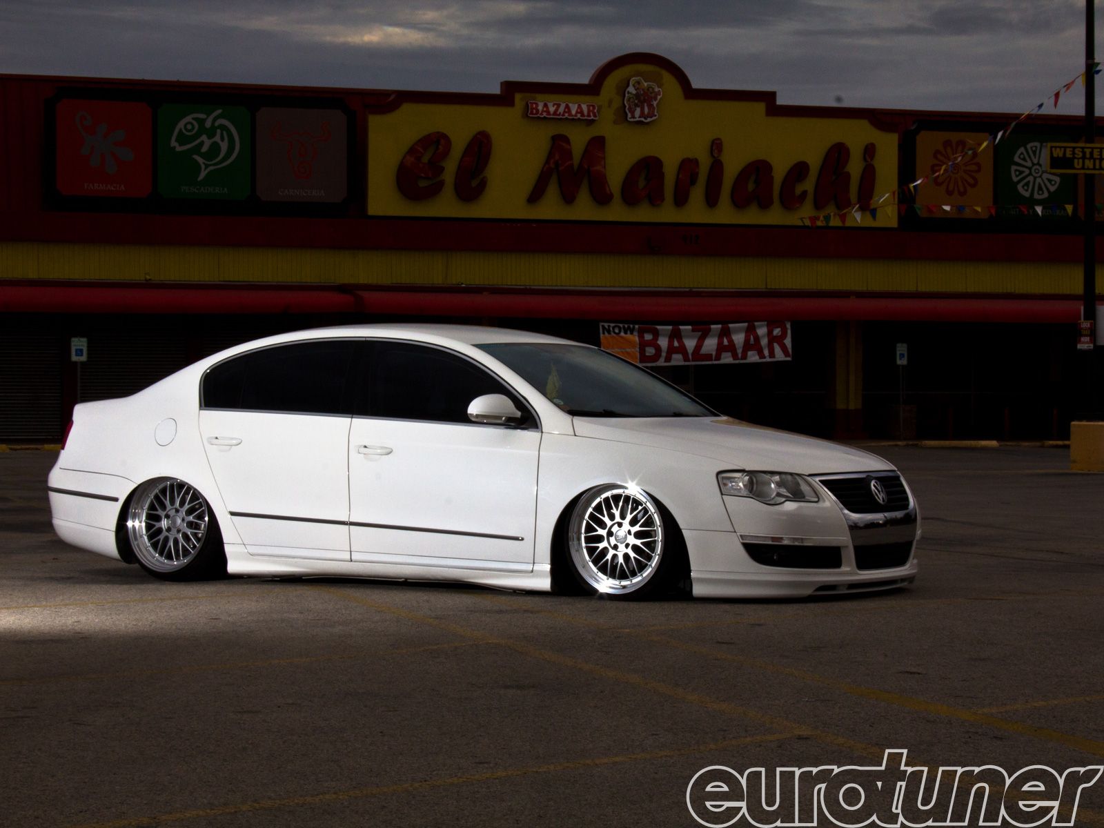 Volkswagen Passat Stance
