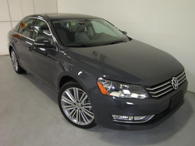 Volkswagen Passat Urano Grey