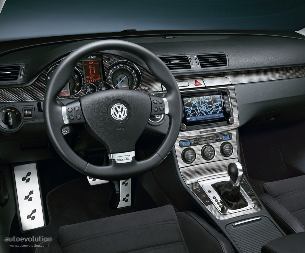 Volkswagen Passat Variant R36