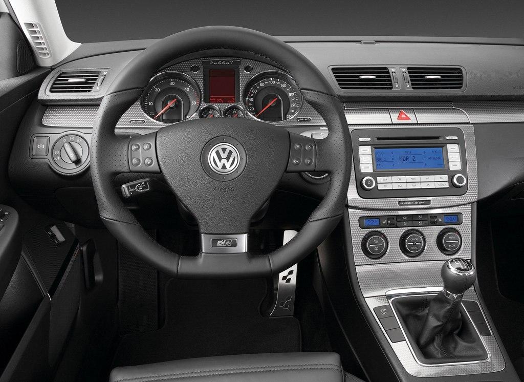 Volkswagen Passat Variant R36