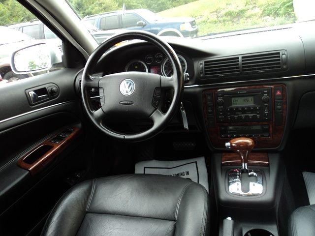 Volkswagen Passat W8