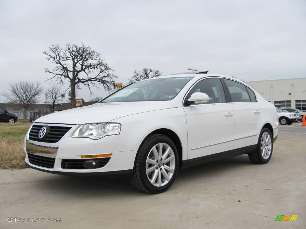 Volkswagen Passat White