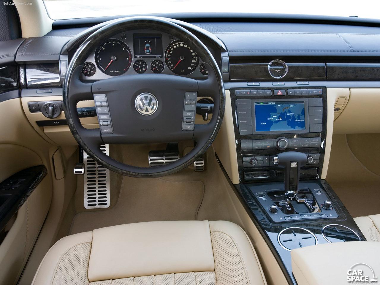 Volkswagen Phaeton 2004