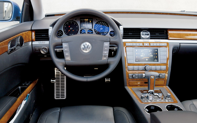 Volkswagen Phaeton 2004