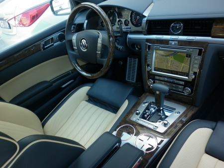 Volkswagen Phaeton 2012