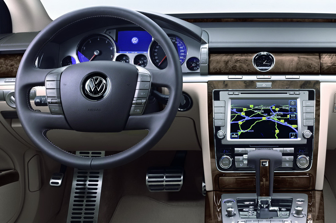 Volkswagen Phaeton 2013