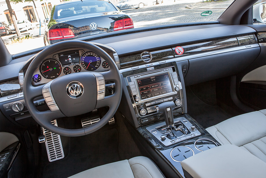 Volkswagen Phaeton 2013