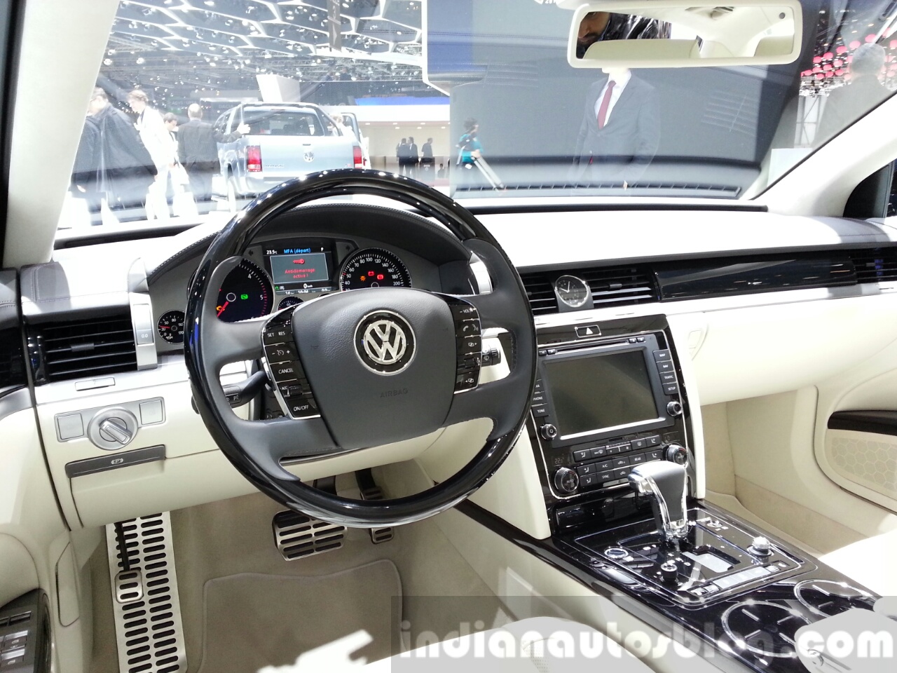 Volkswagen Phaeton 2015 Volkswagen Phaeton 2015