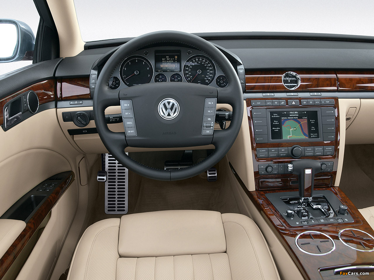 Volkswagen Phaeton V10