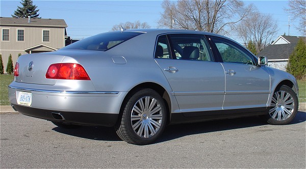 Volkswagen Phaeton V8