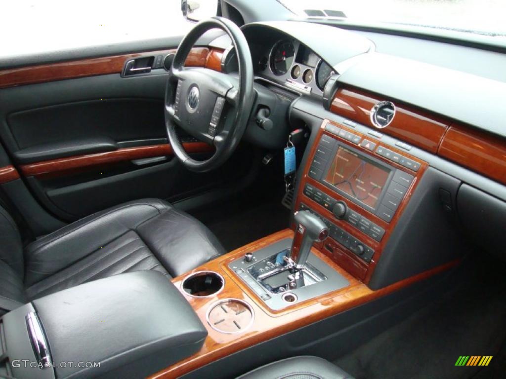 Volkswagen Phaeton V8