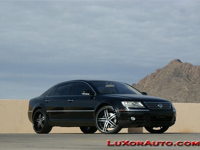Volkswagen Phaeton W12