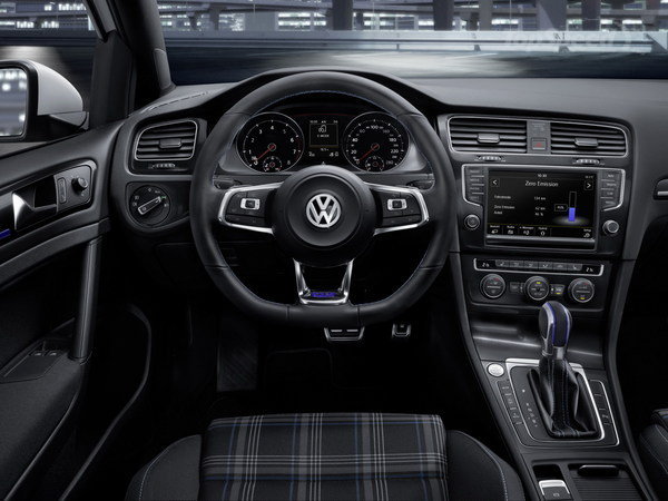 Volkswagen Polo E