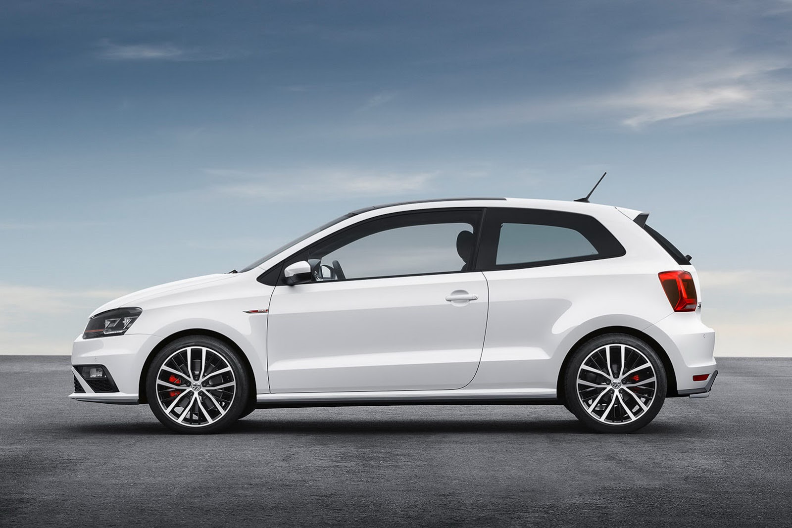 Volkswagen Polo Hatchback 2015