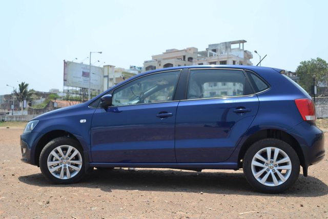 Volkswagen Polo Night Blue
