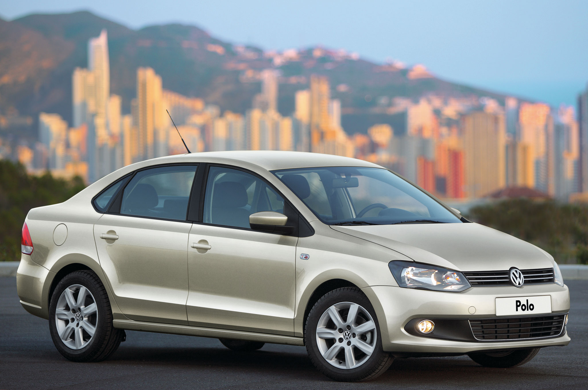 Volkswagen Polo Sedan