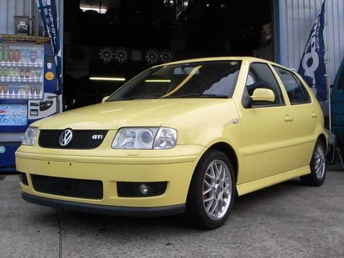 Volkswagen Polo Yellow