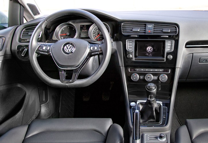 Volkswagen Rabbit 2015