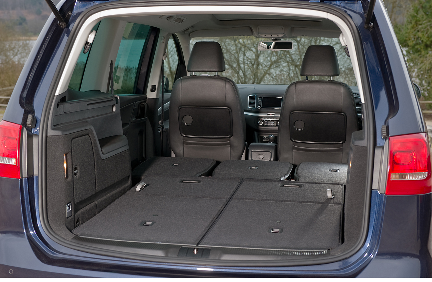 Volkswagen Sharan 7-Passenger Van