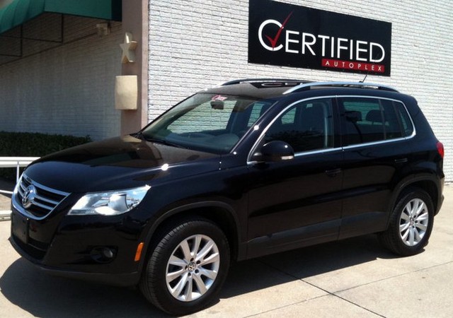 Volkswagen Tiguan Black