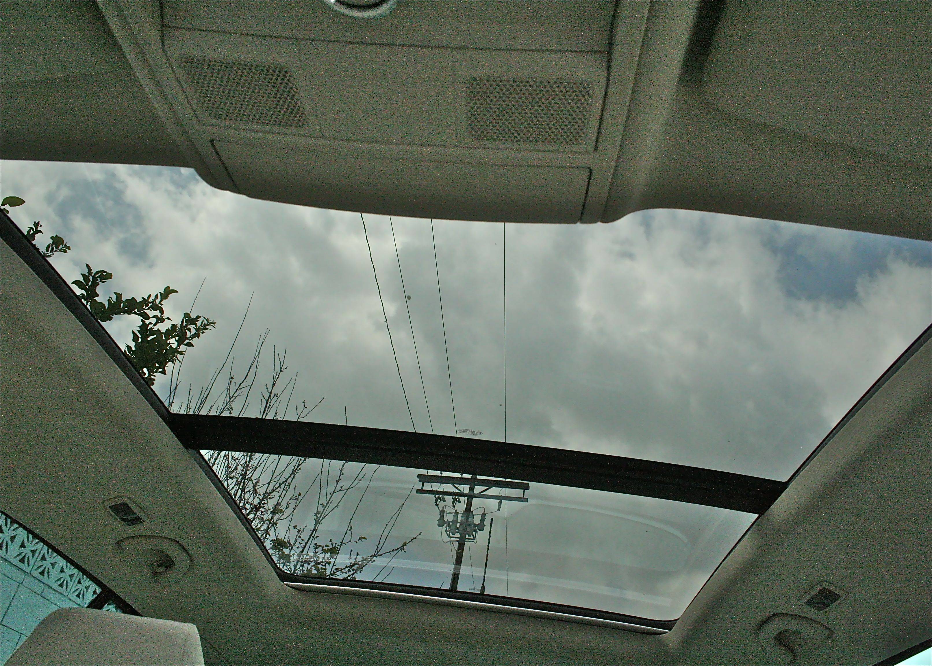 Volkswagen Tiguan Sunroof