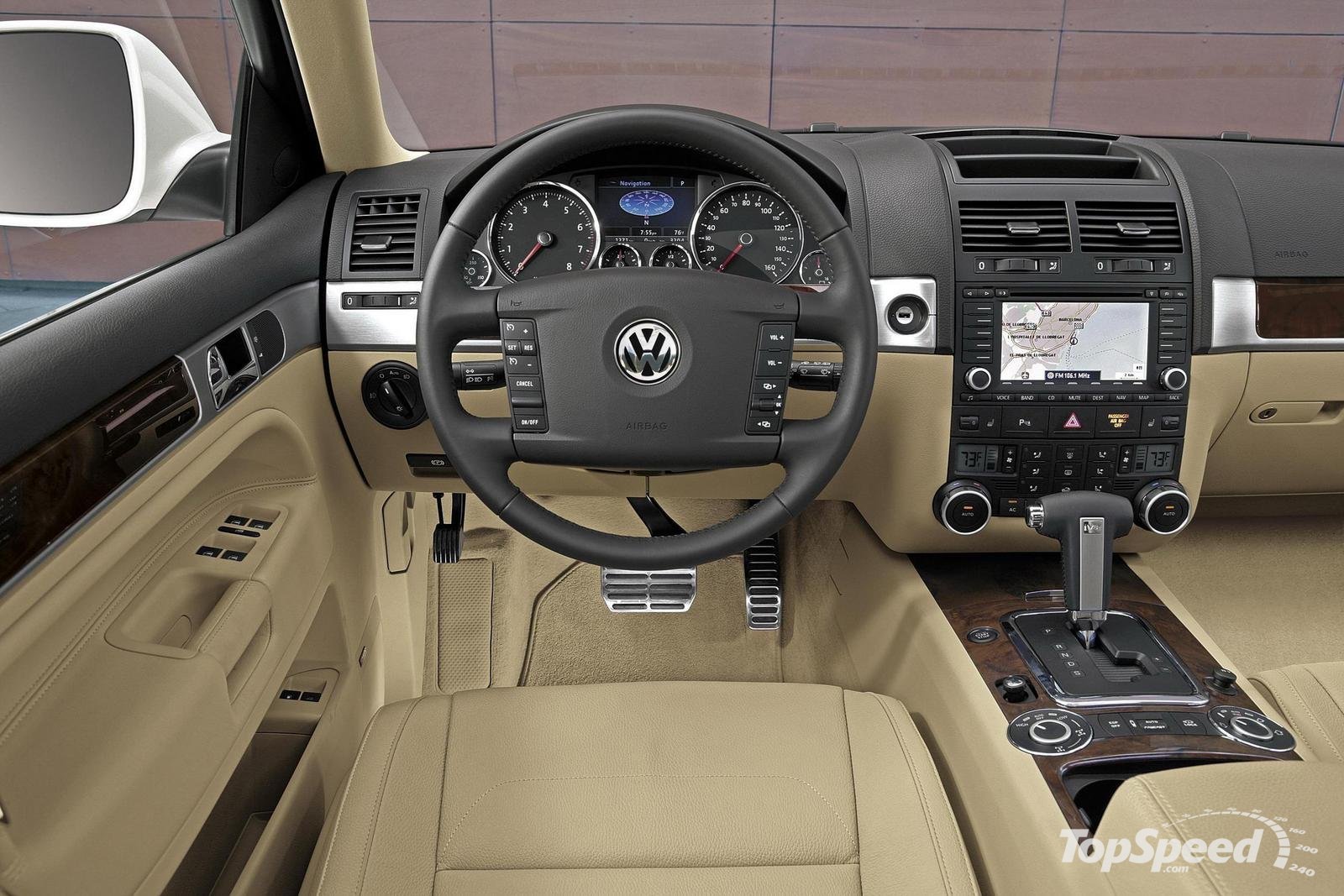 Volkswagen Touareg 2