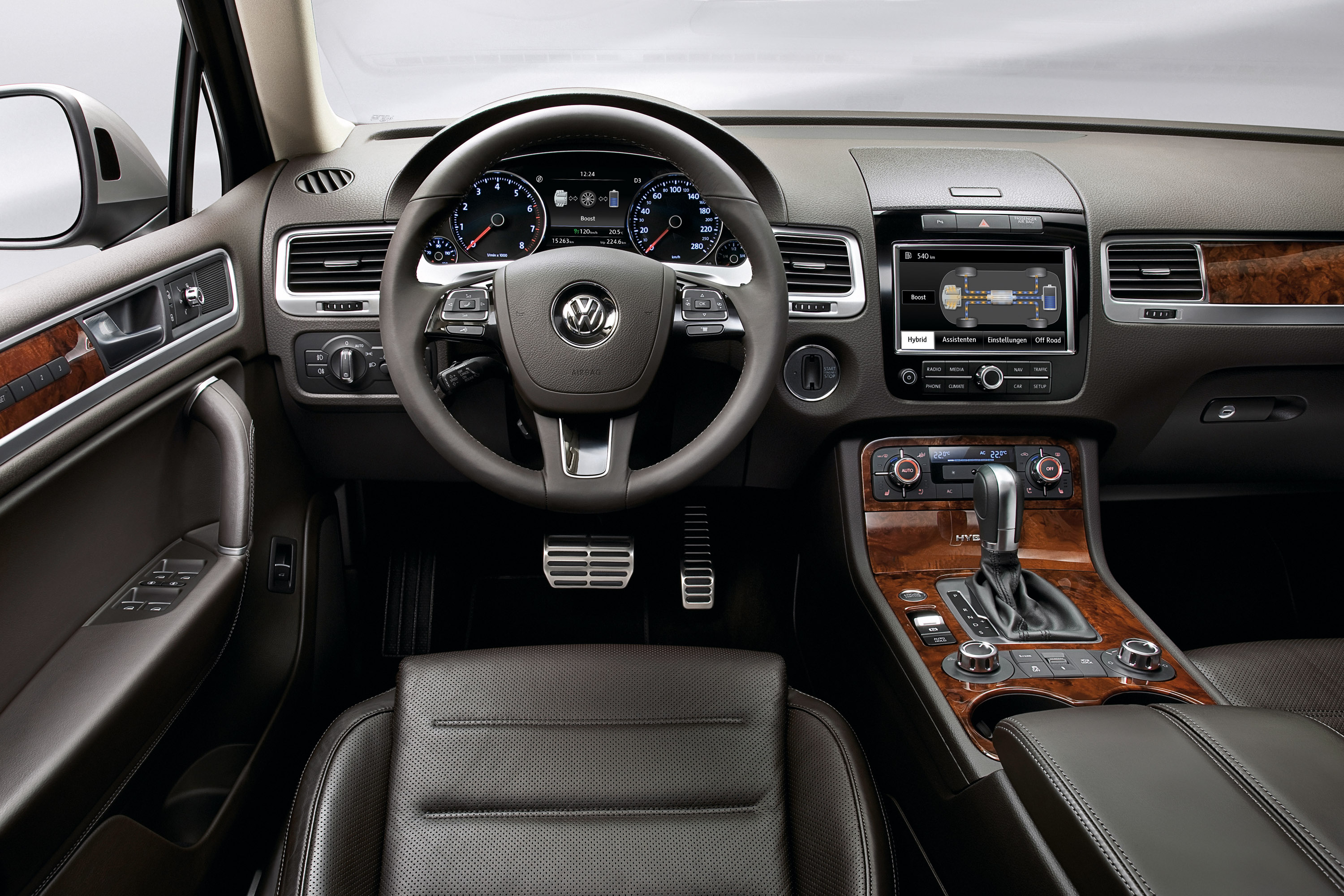 Volkswagen Touareg Black