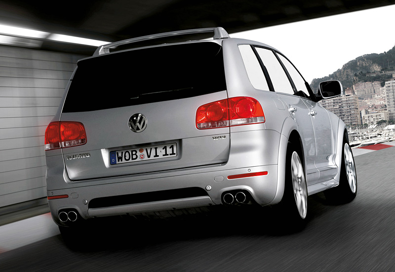 Volkswagen Touareg W12