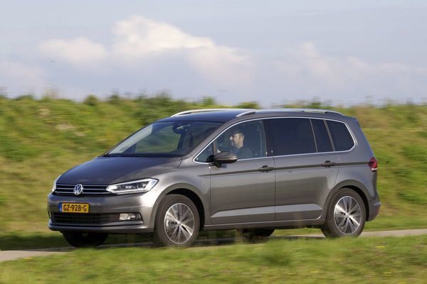 Volkswagen Touran 1.4tsi Highline