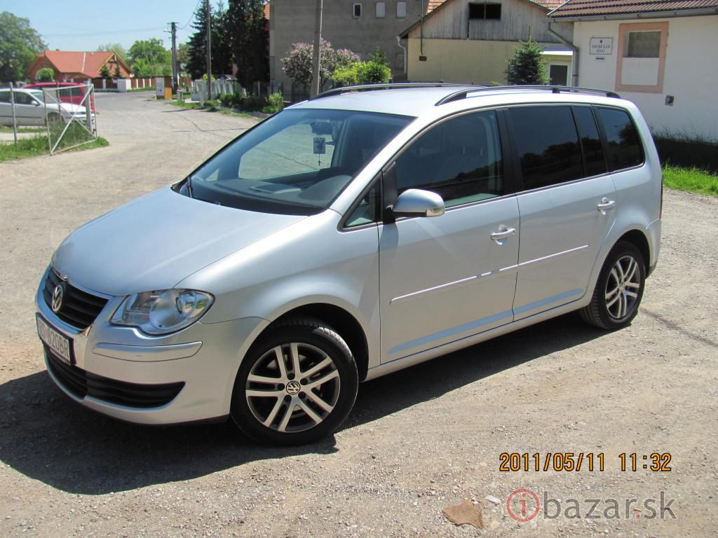 Volkswagen Touran 1.6 Fsi