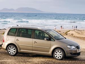 Volkswagen Touran 5 Seater Volkswagen Touran 5 Seater