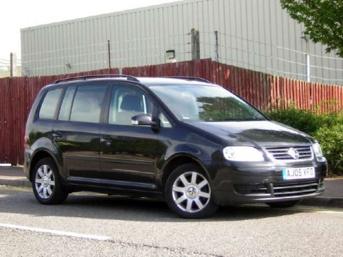 Volkswagen Touran Black