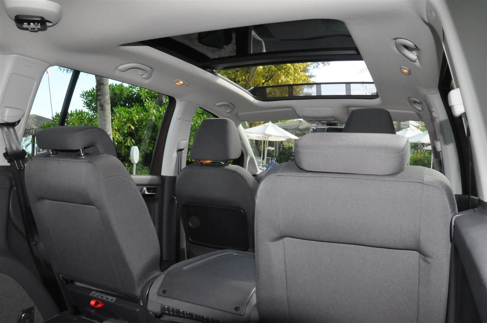 Volkswagen Touran Cross
