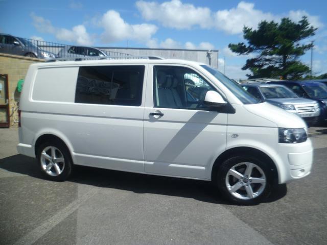 Volkswagen Transporter Kombi Van