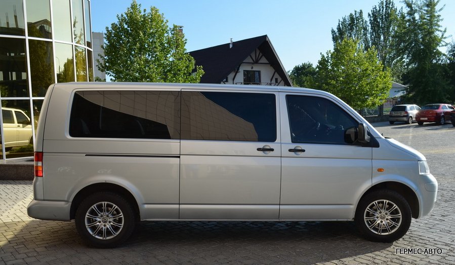 Volkswagen Transporter Minibus