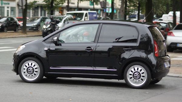 Volkswagen Up Black Edition