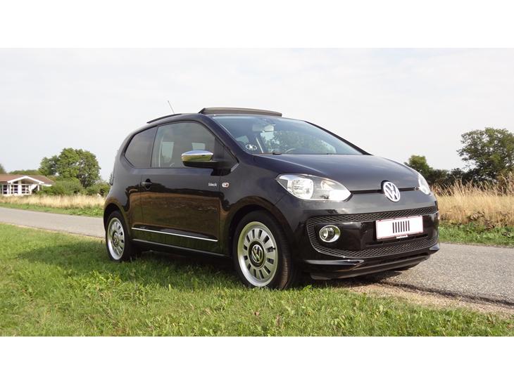 Volkswagen Up Black Edition