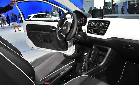 Volkswagen Up White Edition
