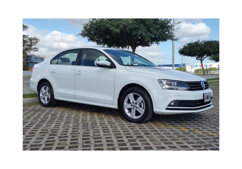 Volkswagen Vento Luxury 2015