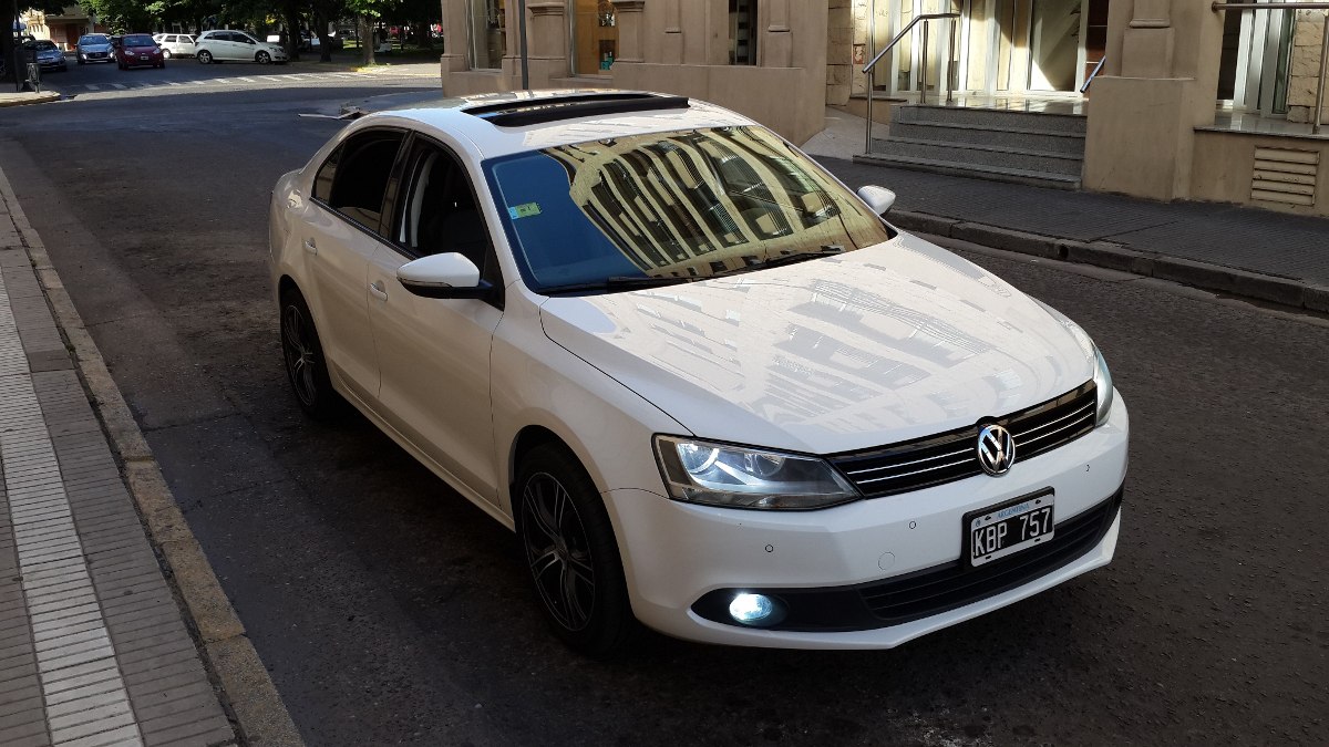 Volkswagen Vento Luxury