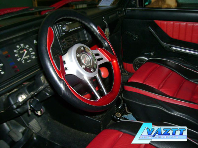 WAZ 2107 Lada
