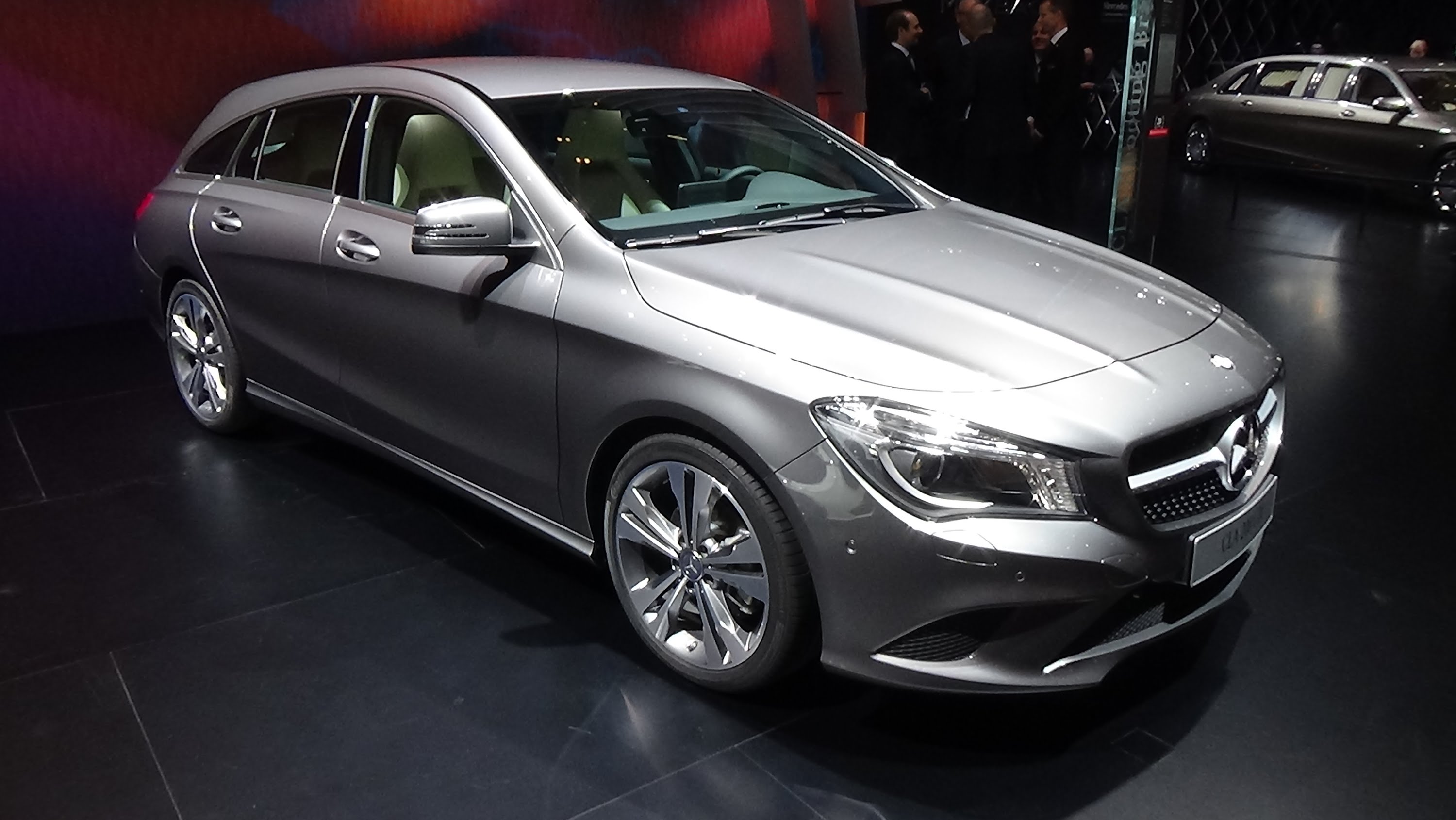 Mercedes benz cla shooting brake