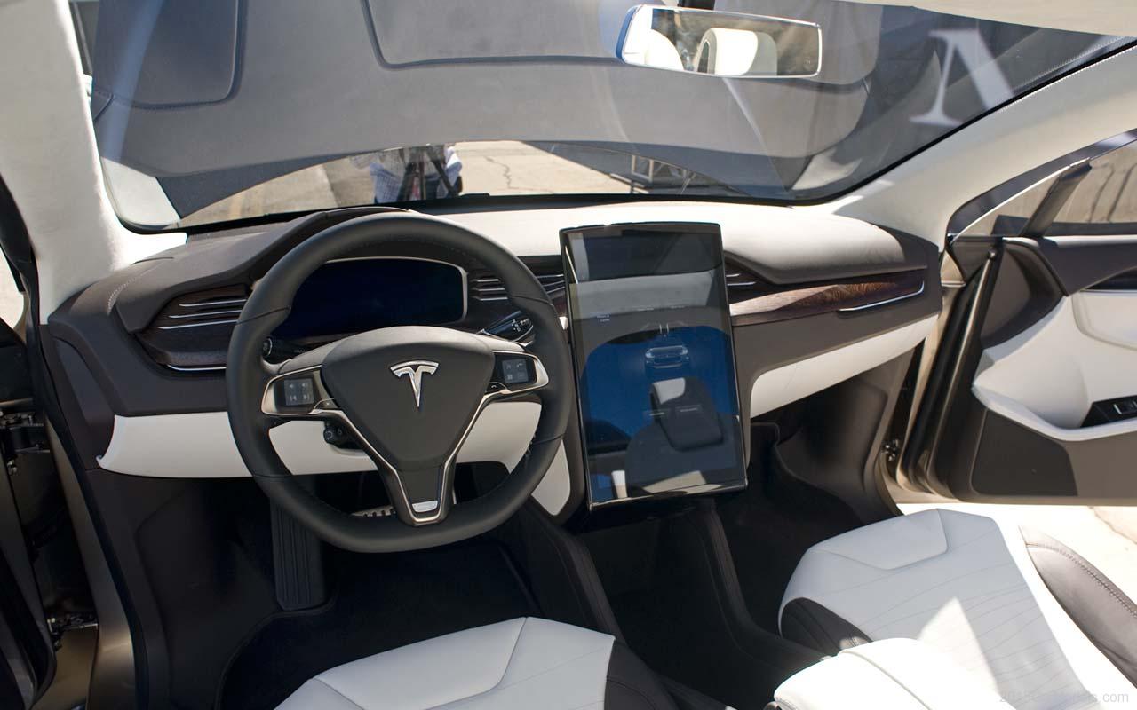 Tesla model x 2015