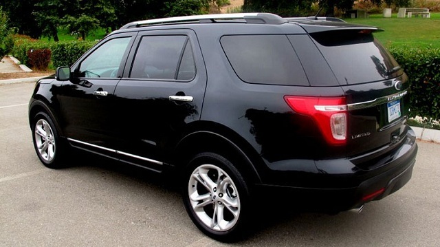 2015 Ford Explorer black