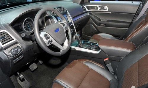 2015 Ford Explorer interior