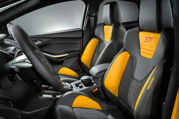 2015 Ford Focus St interior