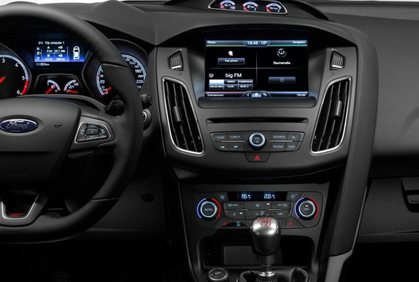 2015 Ford Focus St interior