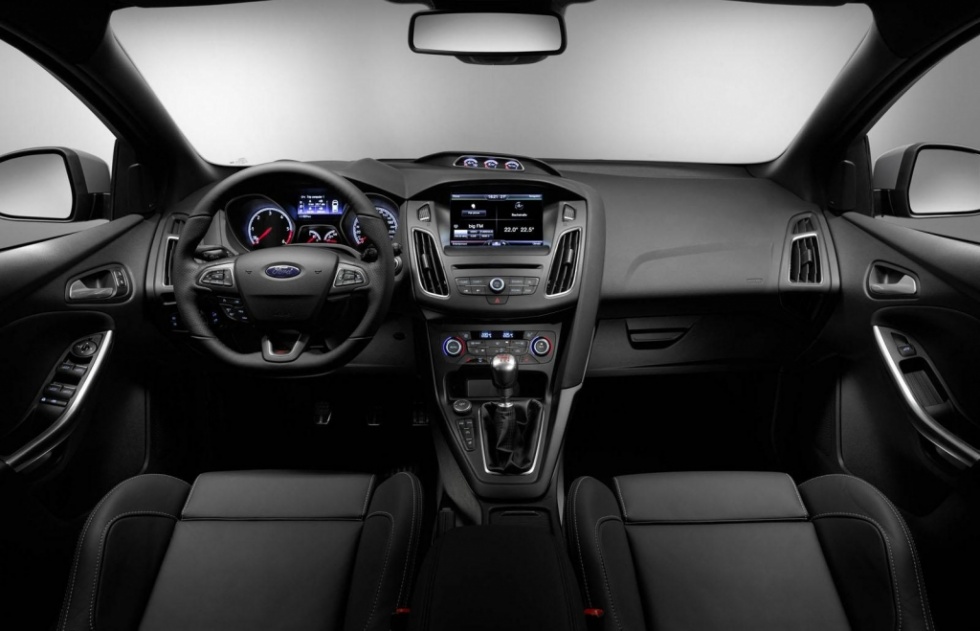 2015 Ford Focus St interior